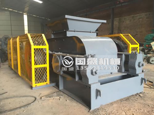 雙輥式對輥破碎機(jī) 雙輥式對輥破碎機(jī)